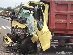 Detik-detik Bus Mira Tabrak Truk Pasir di Simpang Tegalyoso Klaten