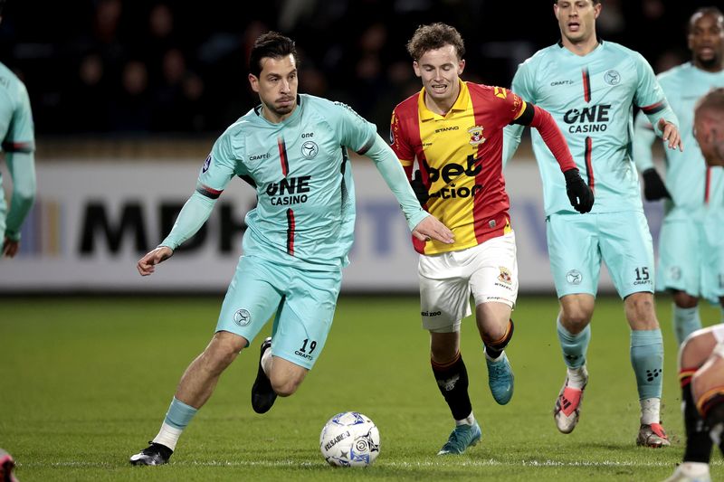 DEVENTER - (l-r) Thom Haye of Almere City FC, Jakob Breum of Go Ahead Eagles during the Dutch Eredivisie match between Go Ahead Eagles and Almere City FC at De Adelaarshorst on Nov. 23, 2024 in Deventer, Netherlands. ANP JEROEN PUTMANS (Photo by ANP via Getty Images)