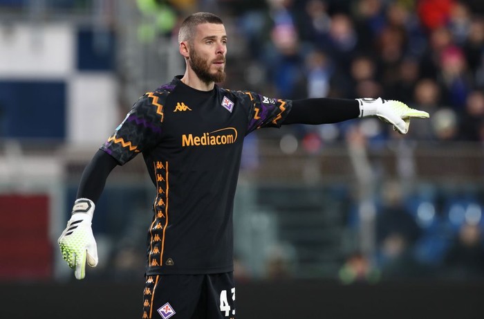 2186638431 COMO, ITALY - NOVEMBER 24: David de Gea of ACF Fiorentina gestures during the Serie A match between Como 1907 and ACF Fiorentina at Stadio G. Sinigaglia on November 24, 2024 in Como, Italy. (Photo by Marco Luzzani/Getty Images)