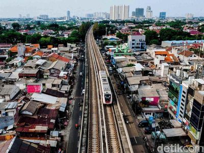 5 Tahun Operasi, LRT Jakarta Klaim Angkut 3.300 Penumpang/Hari