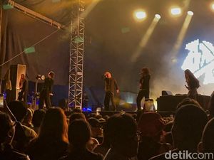 Hakuna Matata! Balming Tiger Sukses Manggung di Joyland Meski Jadwal Berubah Hakuna Matata! Balming Tiger Sukses Manggung di Joyland Meski Jadwal Berubah