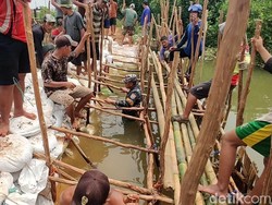 Tanggul Sungai Jebol Biang Banjir di Pekalongan Kelar Ditambal