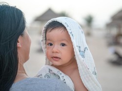 Studi: Bahasa Ibu Memengaruhi Kadar Hormon Cinta pada Bayi