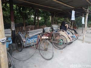 Kenangan Roaynah Saat Jadi Juragan Becak di  Cirebon Kenangan Roaynah Saat Jadi Juragan Becak di  Cirebon
