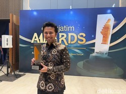 Raih detikJatim Awards Picu Emil Dardak Lebih Gigih Lagi Bina Generasi Muda