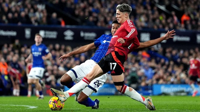 Manchester Uniteds Alejandro Garnacho has a shot on goal during the Premier League match at Portman Road, Ipswich. Picture date: Sunday November 24, 2024. (Photo by Bradley Collyer/PA Images via Getty Images)