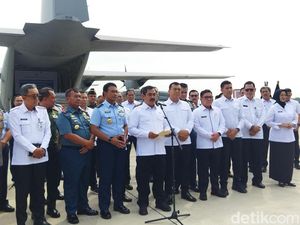 Kementerian Imipas Kirim Bantuan Korban Erupsi Lewotobi Pakai Hercules Kementerian Imipas Kirim Bantuan Korban Erupsi Lewotobi Pakai Hercules