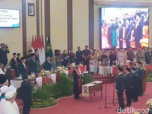 4 Pimpinan DPRD Medan Periode 2024-2029 Resmi Dilantik 4 Pimpinan DPRD Medan Periode 2024-2029 Resmi Dilantik
