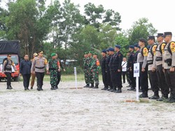 TNI-Polri Kawal Distribusi Logistik Pilwalkot hingga Sampai TPS di Dumai