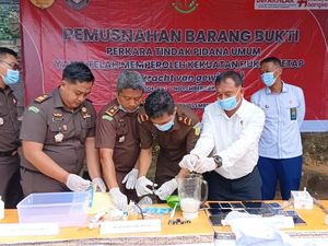 Kejari Jembrana Musnahkan 329,68 Gram Sabu dan 3.115 Pil Ekstasi
