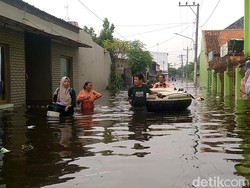 Banjir Rob di Pekalongan Meluas, 89 Orang Mengungsi