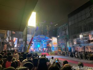 Ratusan Warga Ramaikan Perayaan Deepavali di Little India Medan Ratusan Warga Ramaikan Perayaan Deepavali di Little India Medan