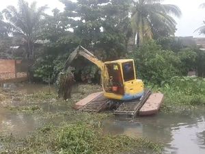 Pencarian Bocah Tenggelam saat Mandi Hujan di Palembang Dihentikan