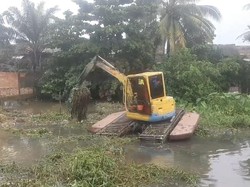 Pencarian Bocah Tenggelam saat Mandi Hujan di Palembang Dihentikan