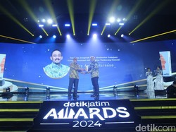 Ony Anwar Harsono Raih Anugerah Penataan Infrastruktur Pendorong Ekonomi