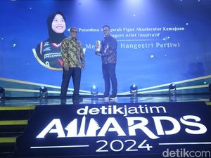 Atlet Bola Voli Berprestasi Megawati Raih detikjatim Awards 2024 Atlet Bola Voli Berprestasi Megawati Raih detikjatim Awards 2024