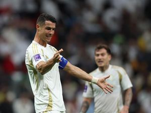 Video: Momen Brace Ronaldo Bantu Al Nassr Gasak Al Gharafa Video: Momen Brace Ronaldo Bantu Al Nassr Gasak Al Gharafa