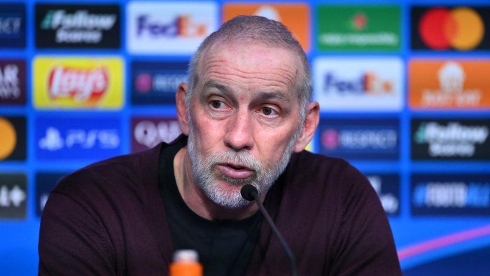GUINGAMP, FRANCE - SEPTEMBER 19: Eric Roy of Brest speaks to the media in a post match press conference following the UEFA Champions League 2024/25 League Phase MD1 match between Stade Brestois 29 and SK Sturm Graz at Stade du Roudourou on September 19, 2024 in Guingamp, France. (Photo by Franco Arland - UEFA/UEFA via Getty Images)