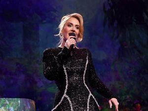 Adele Pilih Menu Fast Food sebagai Makanan Terakhirnya di Dunia Adele Pilih Menu Fast Food sebagai Makanan Terakhirnya di Dunia