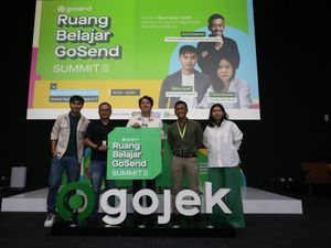 Lewat Ruang Belajar GoSend, UMKM Siap Ambil Kesempatan di Momen Akhir Tahun Lewat Ruang Belajar GoSend, UMKM Siap Ambil Kesempatan di Momen Akhir Tahun