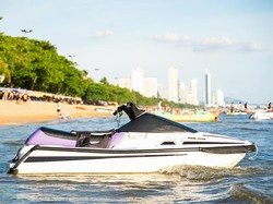Pattaya Usir Jetski Menjauh dari Pantai Agar Lebih Aman dan Rapi