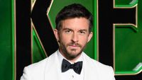 Potret Jonathan Bailey, Sang Pangeran Pencuri Hati di Film Wicked