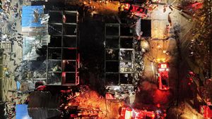 Tempat Pelelangan Ikan di Kendari Ludes Terbakar