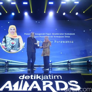 Khofifah Indar Parawansa