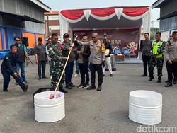 1.958 Surat Suara Pilkada 2024 Dibakar di Mojokerto