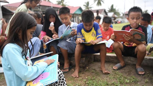 Perpustakaan Keliling Tingkatkan Minat Baca Anak Pulau Terluar Indonesia