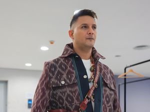 Rasheed Ali Rasakan Sensasi Berbeda Jadi Model Catwalk, Ungkap Rindu Syuting Rasheed Ali Rasakan Sensasi Berbeda Jadi Model Catwalk, Ungkap Rindu Syuting