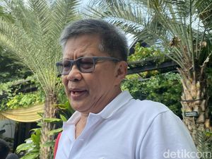 Rocky Gerung Temui Pramono, Beri Moral Support di Pilgub Jakarta Rocky Gerung Temui Pramono, Beri Moral Support di Pilgub Jakarta