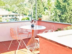 5 Inspirasi Ubah Teras yang Sempit Jadi Cantik dan Fungsional 5 Inspirasi Ubah Teras yang Sempit Jadi Cantik dan Fungsional