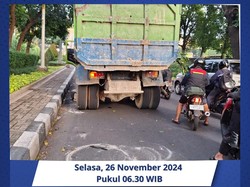 Truk Mogok di TB Simatupang, Lalin Arah Ragunan Macet