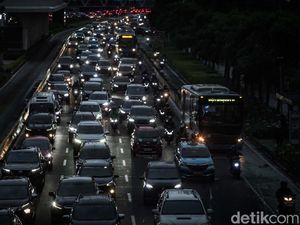 Hadapi Macet Saat Libur Tahun Baru, Ini 6 Triknya