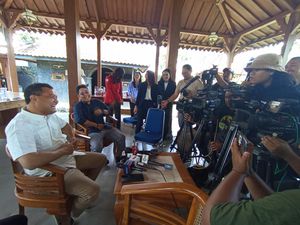 Ahmad Luthfi Pilih Pakai Baju Putih Saat Nyoblos, Ini Alasannya