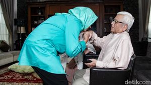 Airin Minta Restu Orang Tua Jelang Nyoblos Pilkada