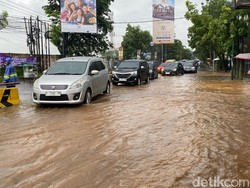 Wawalkot Erwin Beberkan Biang Kerok Banjir di Kota Bandung