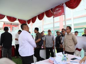 Pemungutan Suara di Lapas Salemba Lancar, Wamendagri Beri Apresiasi Pemungutan Suara di Lapas Salemba Lancar, Wamendagri Beri Apresiasi