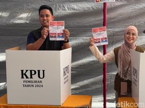 Gagal Maju Pilkada, Bupati Kendal Dico Ganinduto Tetap Ikut Nyoblos Hari Ini Gagal Maju Pilkada, Bupati Kendal Dico Ganinduto Tetap Ikut Nyoblos Hari Ini