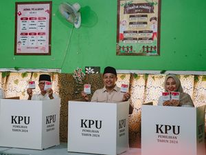 Rusdi Sutejo Nyoblos di Bangil Optimis Menang: Hasil Tidak Khianati Usaha Rusdi Sutejo Nyoblos di Bangil Optimis Menang: Hasil Tidak Khianati Usaha
