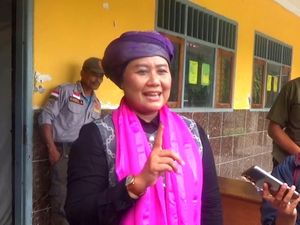 Video Khofifah Diperiksa KPK, Luluk PKB: Kenapa Nggak di Jakarta? Video Khofifah Diperiksa KPK, Luluk PKB: Kenapa Nggak di Jakarta?
