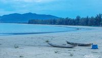 Cantiknya Pantai Padang Melang Anambas