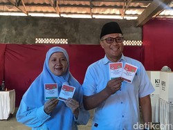 Nyoblos di TPS 14 Sukabumi, Achmad Fahmi Optimis Raih Suara 54 Persen