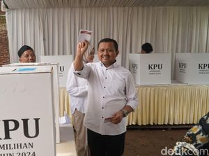 Pesan Cabup Sumedang Dony Ahmad Munir Usai Pencoblosan Pesan Cabup Sumedang Dony Ahmad Munir Usai Pencoblosan