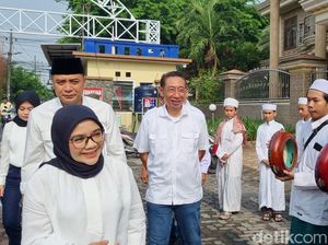 Momen Eri Cahyadi Nyoblos ke TPS Diantar Iringan Hadrah