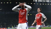 Ini adalah perayaa gol Gabriel Magalhaes usai menjebol gawang Sporting. Foto: AFP/FILIPE AMORIM