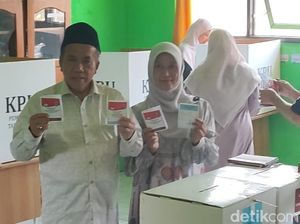 Ziarah ke Makam Leluhur Sebelum Nyoblos, Gus Mujib Yakin Menang Pilbup Pasuruan Ziarah ke Makam Leluhur Sebelum Nyoblos, Gus Mujib Yakin Menang Pilbup Pasuruan