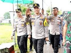 Pastikan Pencoblosan Aman, Kapolda Babel Cek TPS