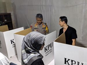 Kapolres dan Forkopimda Trenggalek Patroli Sepeda Pastikan Pilkada Lancar